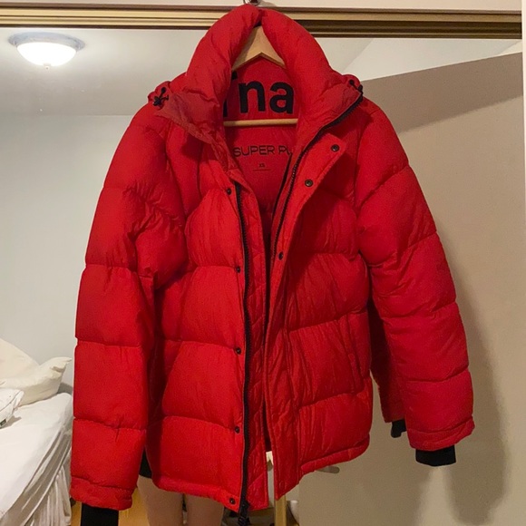 Red aritzia super puff jacket - Picture 1 of 2